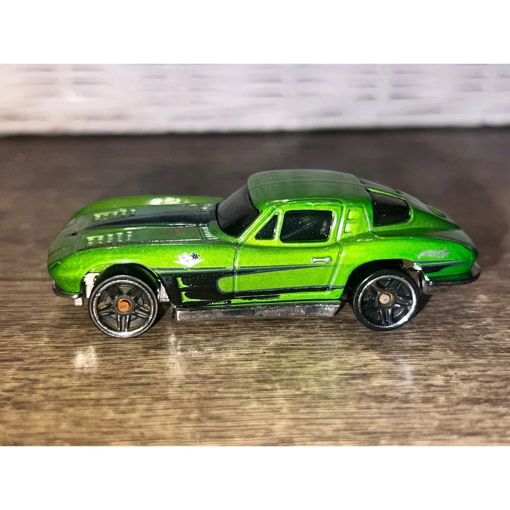 Hot Wheels‎ 1979 Corvette Stingray 327 Metallic Green w Black Stripes Loose EUC